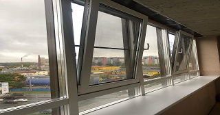 Холодное остекление балкона Ирбит цена от 8204 руб. м/п. за 50 часов